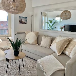 Beach Apartment Met Directe Toegang Tot Het Strand !